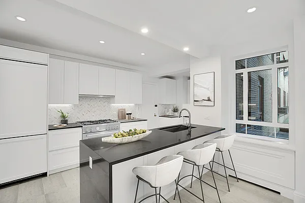 Rented by Compass | media 21