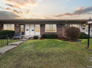 25207 Franklin Ter #4, South Lyon, MI