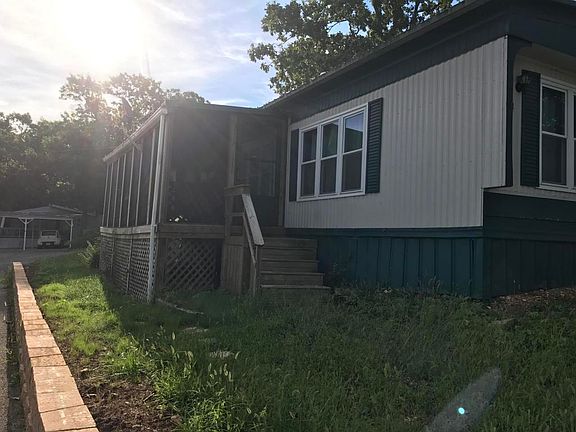 2nd image of 55 Coachlight Ln