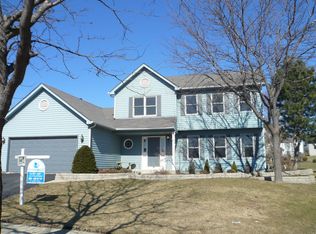 659 Westridge Ct, Aurora, IL 60504