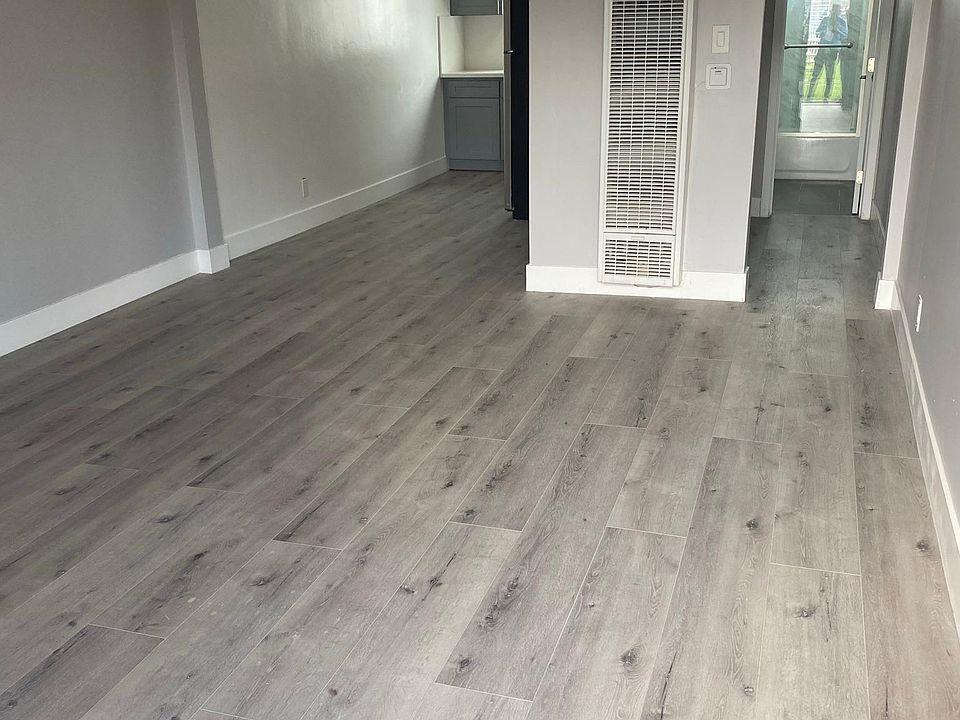 2nd image of 4025 Palmyra Rd #18