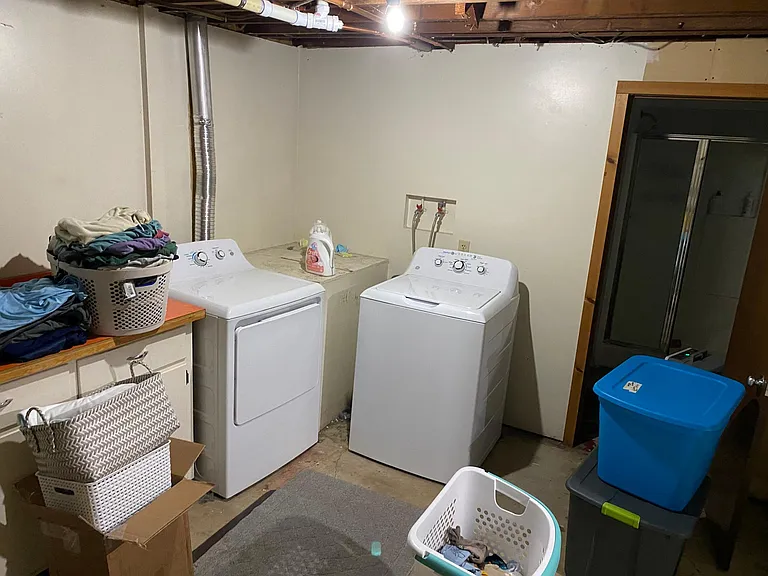 208 E Randolph St — Photo 16