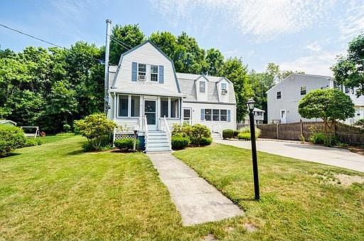 3rd image of 30 Burns Ave