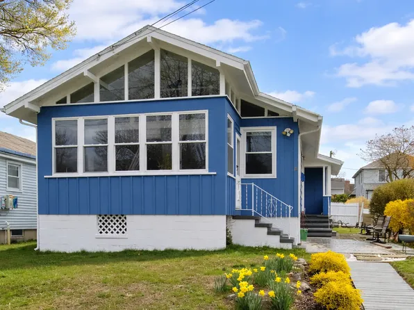 12 Gorton Ave, Old Lyme, CT 06371