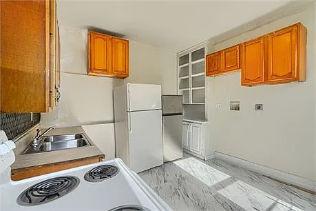 1815 Clifton Ave #2 — Photo 7