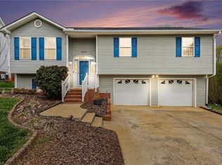 4045 Lenora Dr, Winston Salem, NC 27107