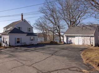 11 Oak Ter, Kittery, ME 03904