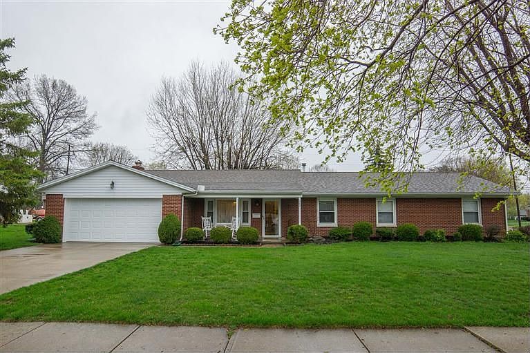 1st image of 302 Beechgrove Dr