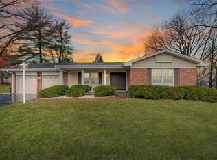 485 Tree Top Ln, Saint Louis, MO
