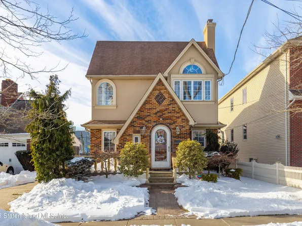 118 Jacques Ave, Staten Island, NY 10306
