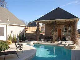 5th image of 916 Shady Vale Dr