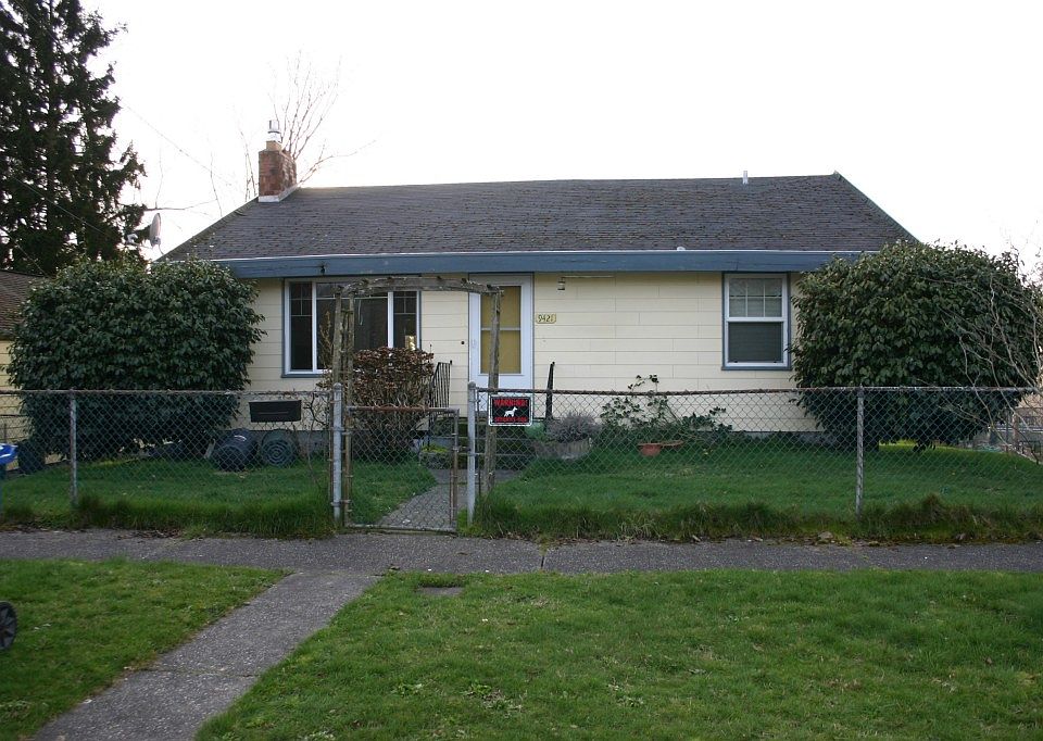 2nd image of 9421 13th Ave SW