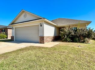 1800 Sussex St, Newcastle, OK 73065