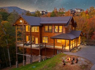 2971 Laughing Pine Ln, Sevierville, TN 37862