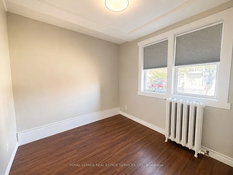 186 Spadina Rd #MAIN FLOOR — Photo 15
