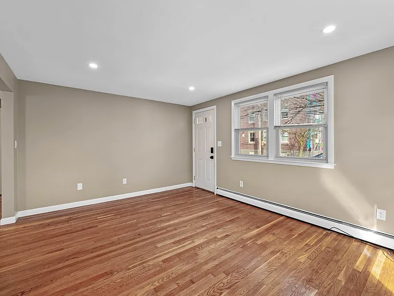50 Harbor St #50 — Photo 9
