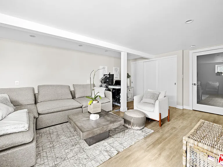 7520 Earldom Ave — Photo 17
