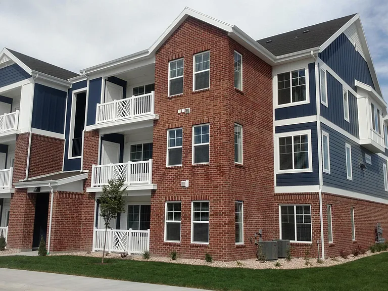 Draper Village Apartments — Photo 8