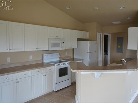 4th image of 20050 Petrucka Cir N #B