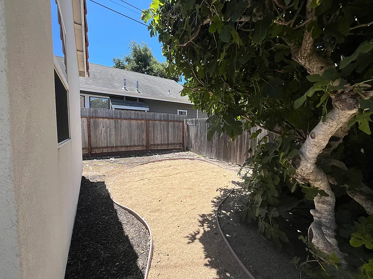 273 High St — Photo 16