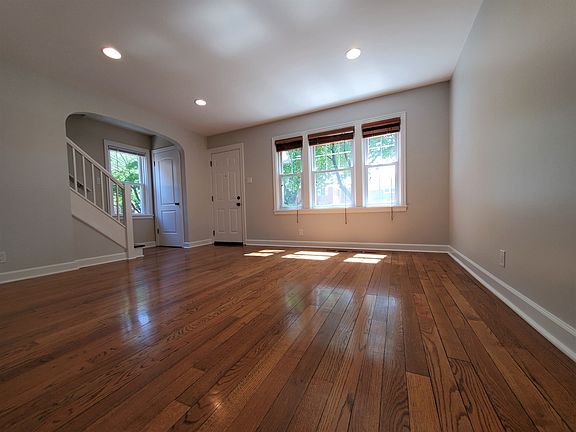 3rd image of 7812 W Summerdale Ave