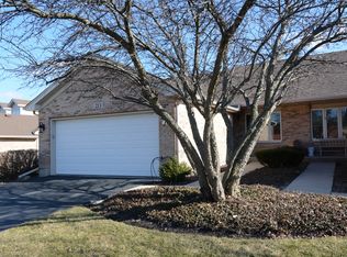 213 Conley Dr, Elburn, IL 60119