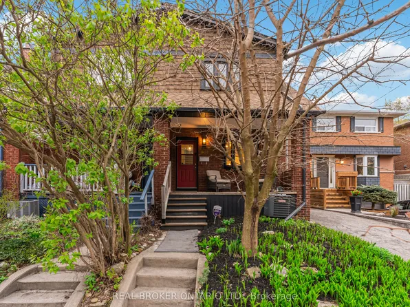 136 Blantyre Ave, Toronto, ON M1N 2R5