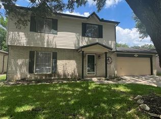 6208 Vinewood Ln, League City, TX 77573