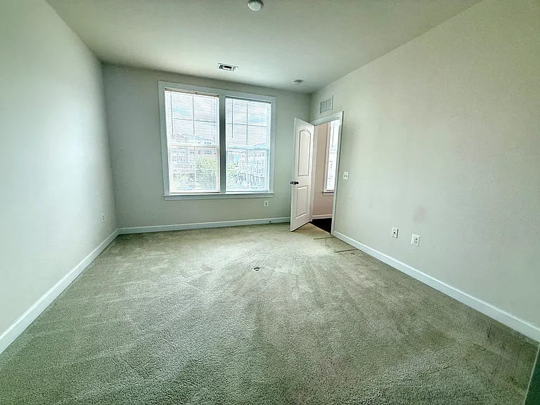 13723 Neil Armstrong Ave #309 — Photo 12