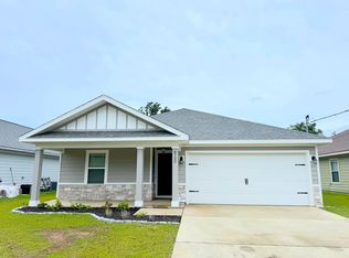 4735 Keyser Ln, Pace, FL 32571