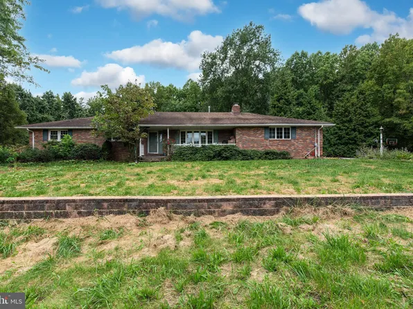 135 Symes Dr, Salem, NJ 08079