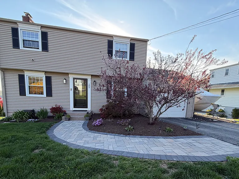 249 Virgo Dr — Photo 2