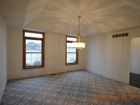 4th image of 9172 Sunset Lake Dr