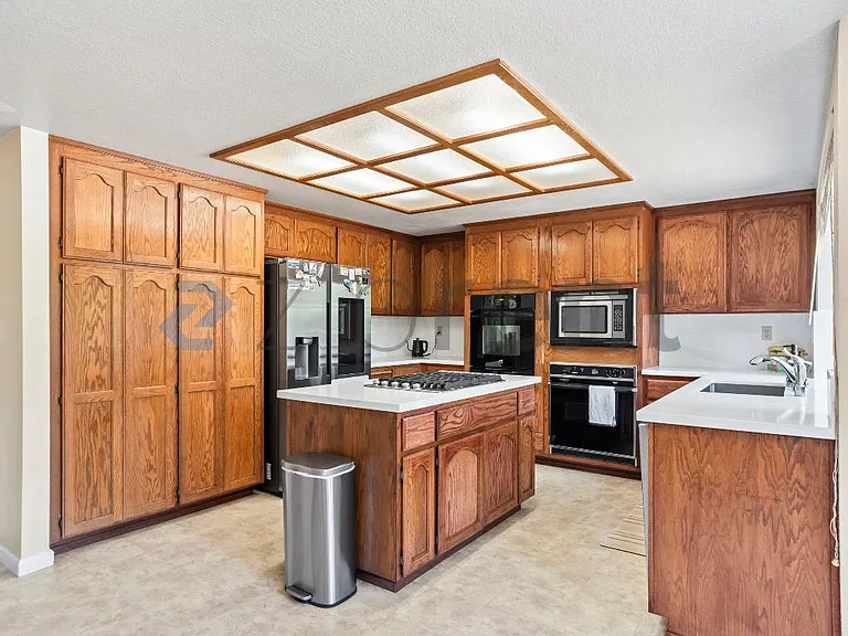 699 Patriot Pl — Photo 18