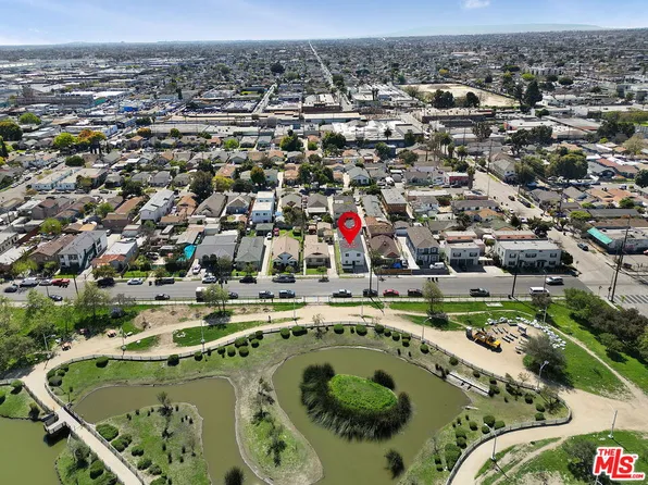 322 E 55th St, Los Angeles, CA 90011