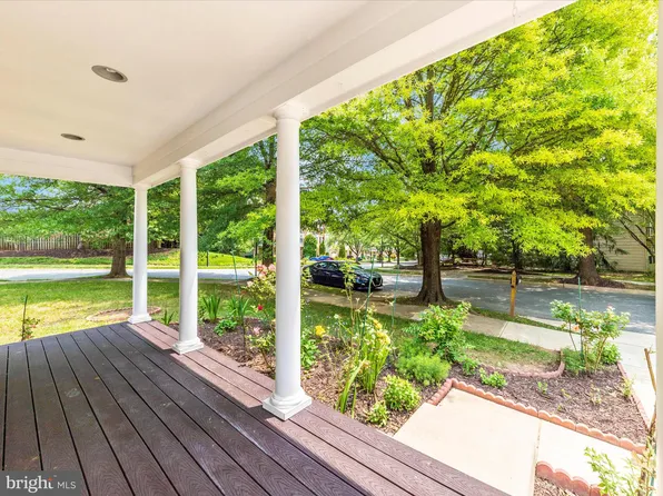 9101 Emory Woods Ter, Gaithersburg, MD 20877