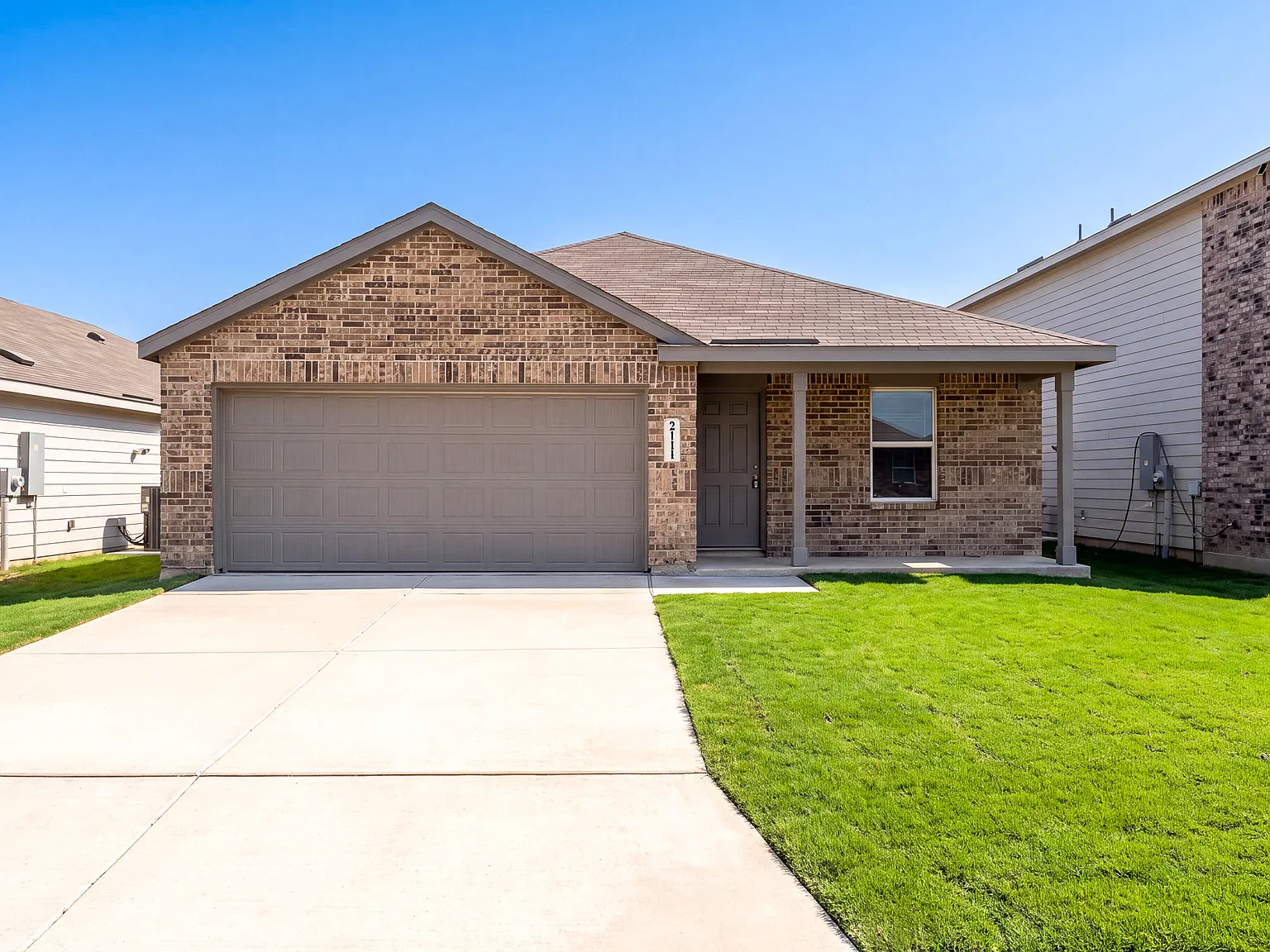 4 bed, 1850 sqft, $1,799 — Photo 2