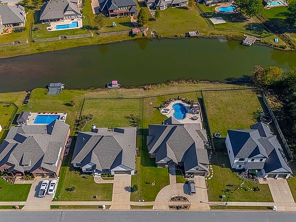 2nd image of 7730 S Shoreline Blvd