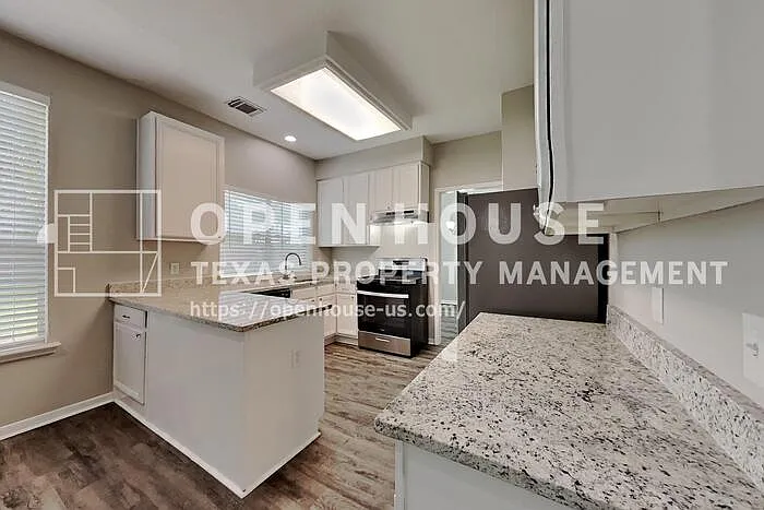 22923 Rainbow Bend Ln — Photo 5