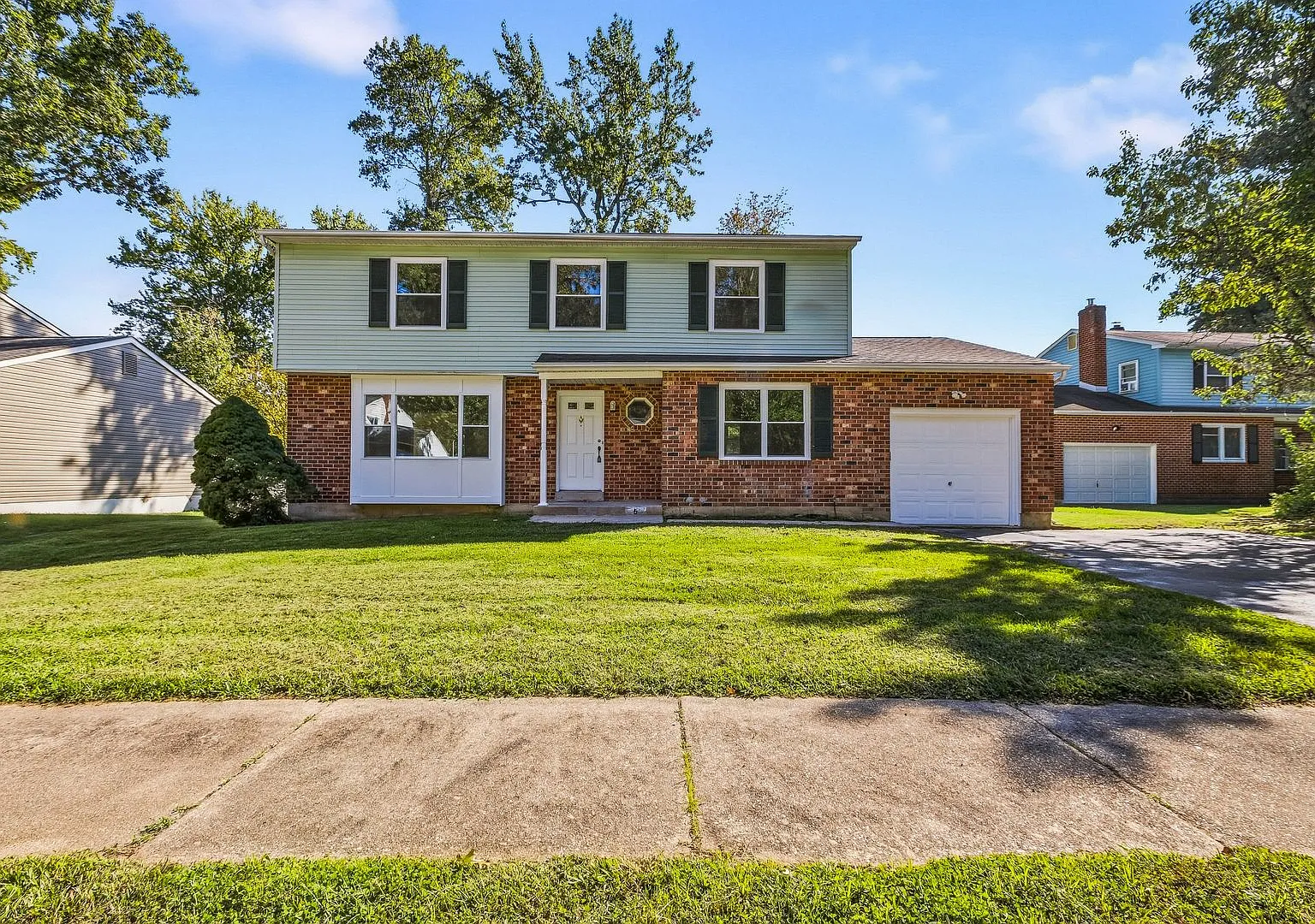 Remodeled 4bed/2Bth in Newark- Showing Friday 9/25 6pm-6:30pm — Photo 4