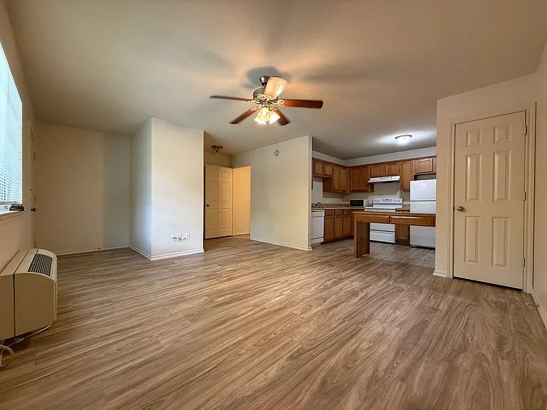 630 Schmitz Ave #5 — Photo 7