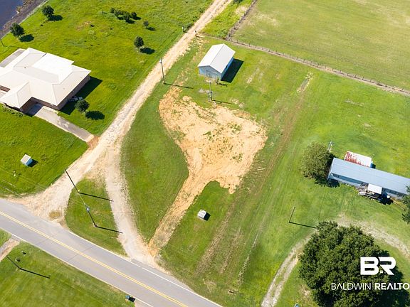 3rd image of 17675 Charolais Rd