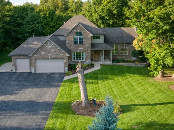 2105 Bernadette Ln, Yorkville, IL 60560