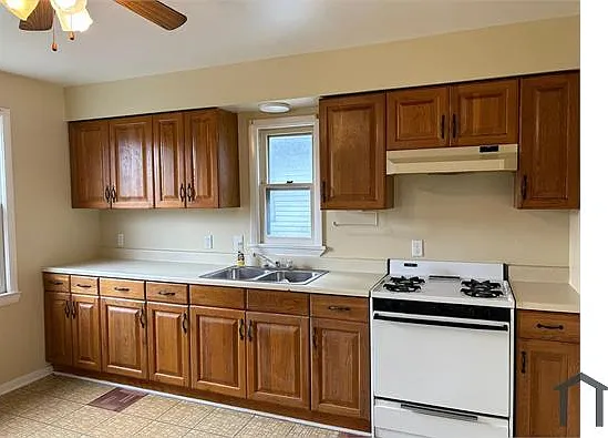 2 bed, 1000 sqft, $1,100 — Photo 2
