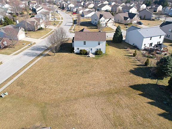 4th image of 5789 Courtyard Cres