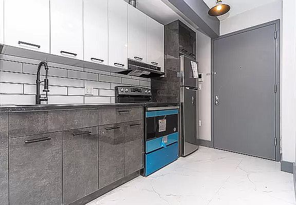 3rd image of 1468 Eastern Pkwy #7C