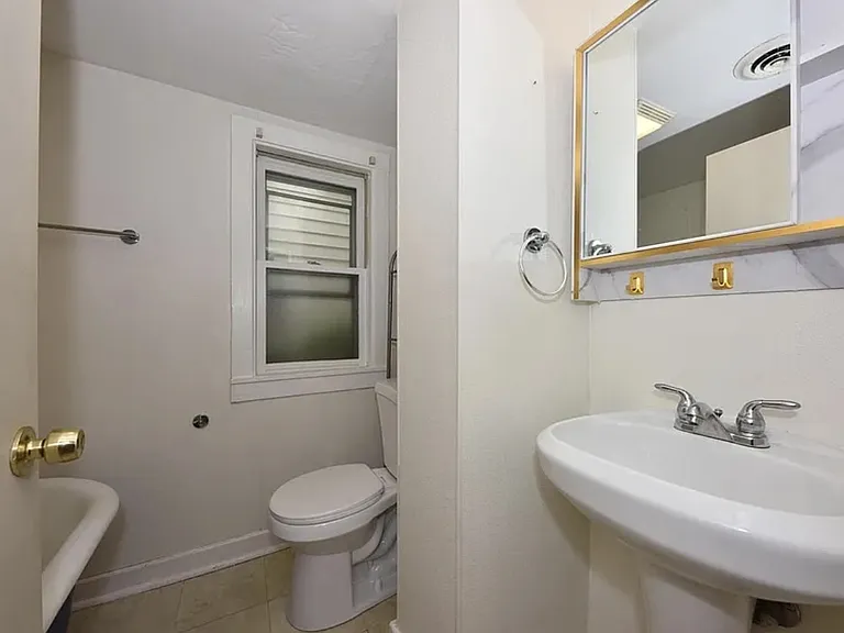 1818 N Arlington Pl — Photo 11