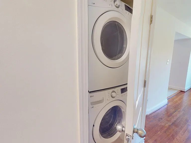 1316 Spring Road NW — Photo 11
