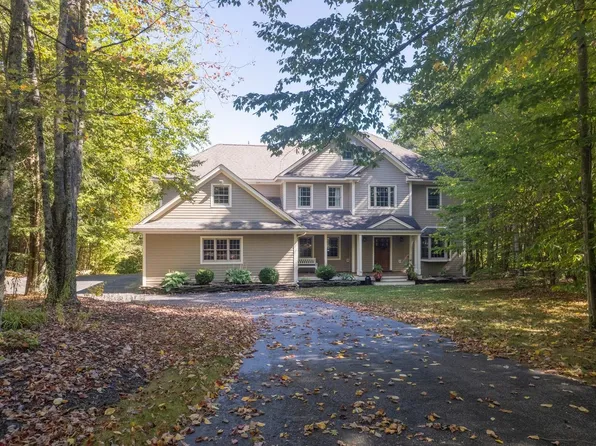 301 Wynnridge Drive, Rutland Town, VT 05701