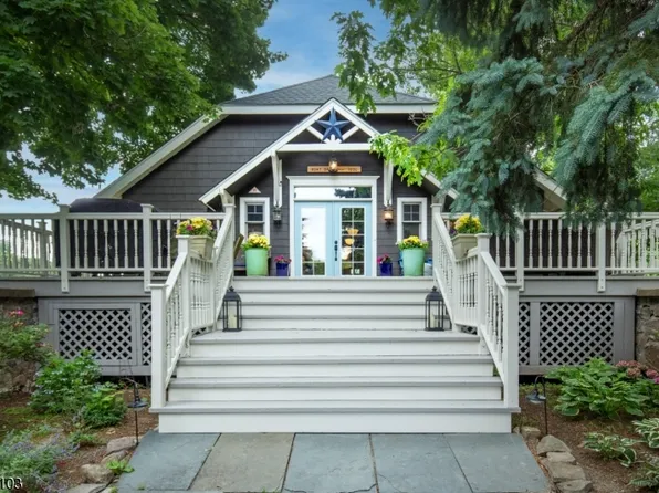 321 Pleasant Valley Rd, Mendham Twp., NJ 07945